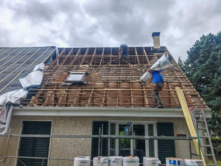 NB Rénovation - Chantier de remplacement de toiture à Montlhéry (91).